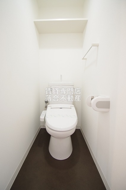 トイレ　ウォシュレット付き