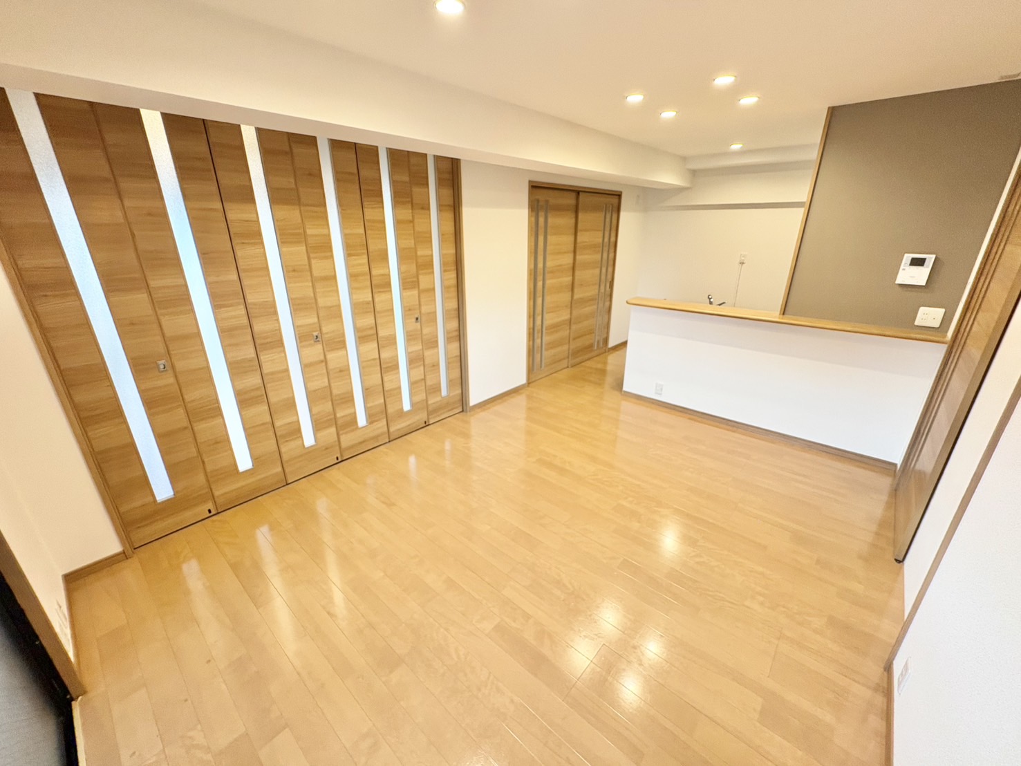 居室・リビング　～内観写真※現況優先～