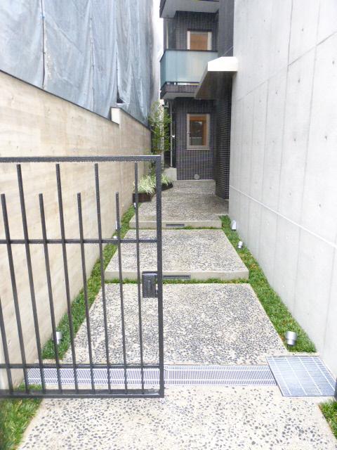 エントランス　エントランス