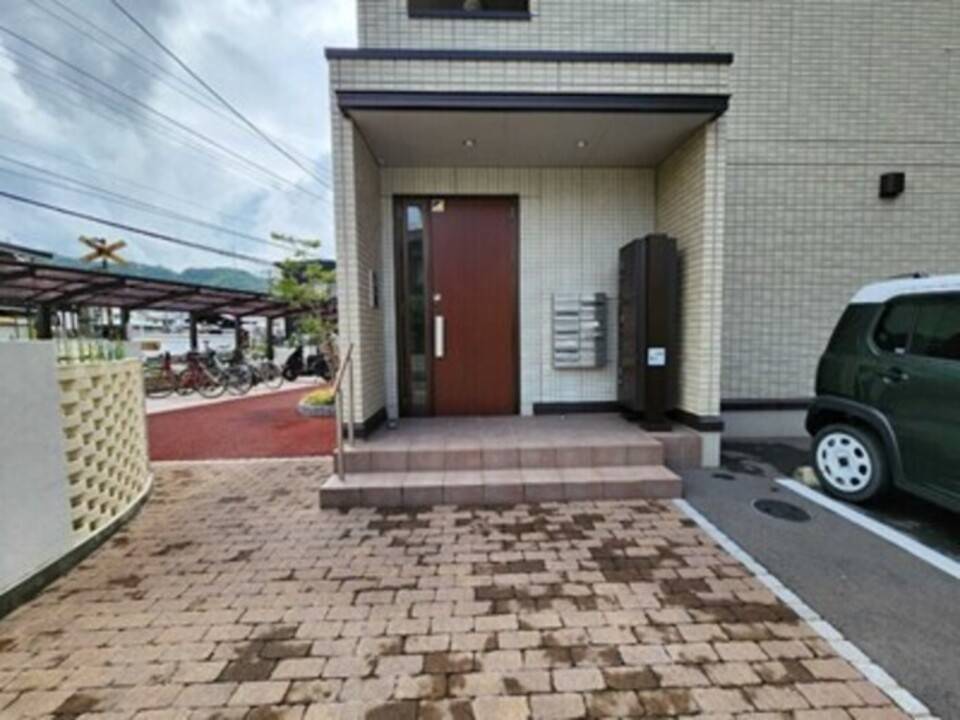 エントランス　エントランス