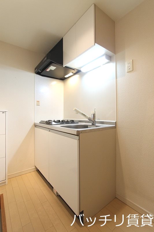 キッチン　画像は同型タイプの為、現状を優先致します。
