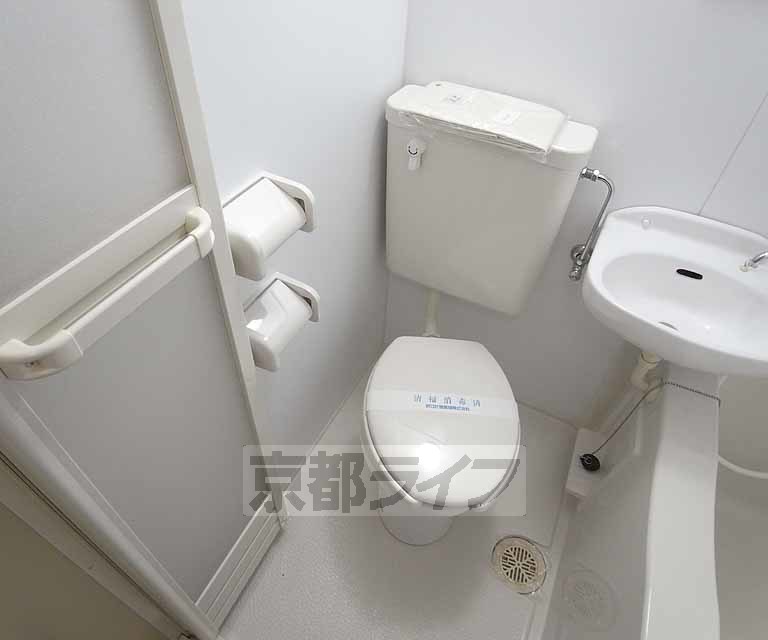 トイレ　ユニットバスのトイレです。