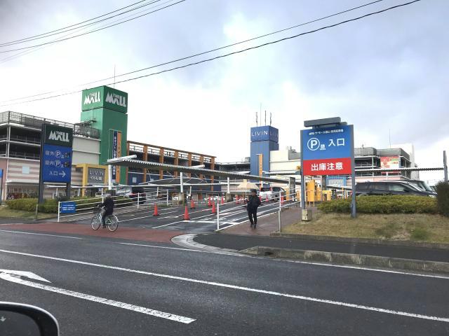 スーパー　リヴィンザ・モール郡山店（スーパー）まで1073m