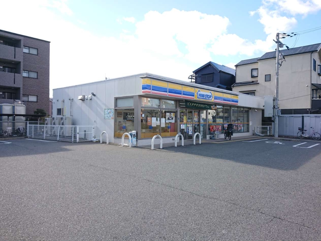 コンビニ　ミニストップ 尼崎武庫之荘店（コンビニ）まで520m