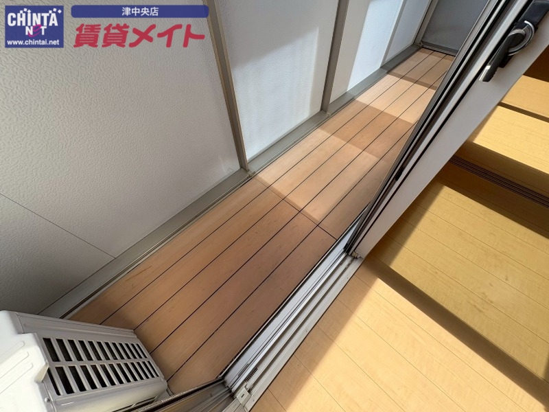 バルコニー　別部屋反転参考写真