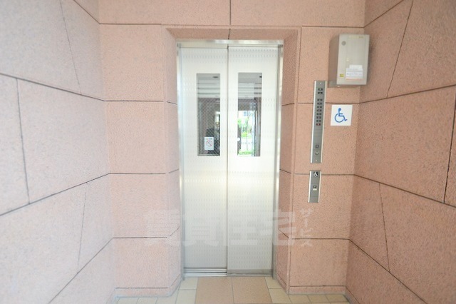 その他　エレベーター