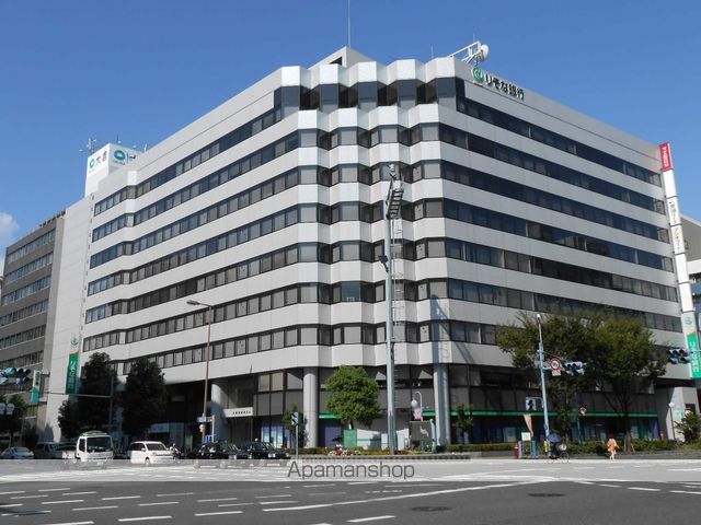 銀行　（株）りそな銀行／南森町支店（銀行）まで245m