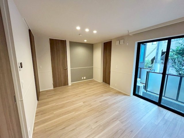 居室・リビング　開放感のあるゆったりとしたお部屋です♪