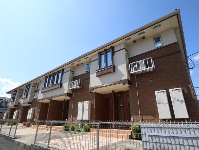 建物外観　オシャレでペットもOKの素敵なお部屋でしょ☆彡外観も素敵☆彡