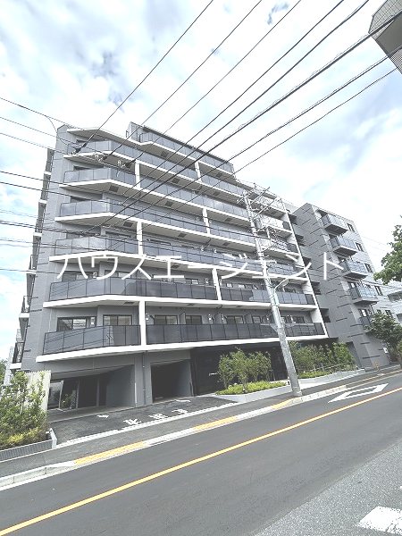 建物外観　2025年4月竣工の築浅物件です