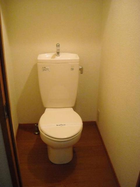 レオパレスMN HOUSEのトイレ写真