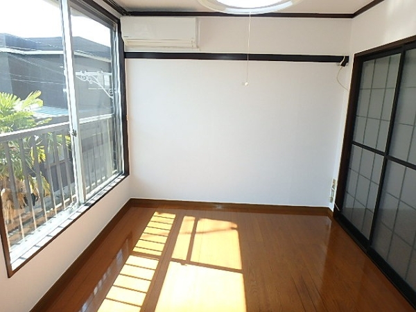 ＪＲ常磐線 水戸駅 徒歩30分 2階建 築38年の居間写真