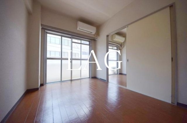 居室・リビング　洋室のお部屋です。