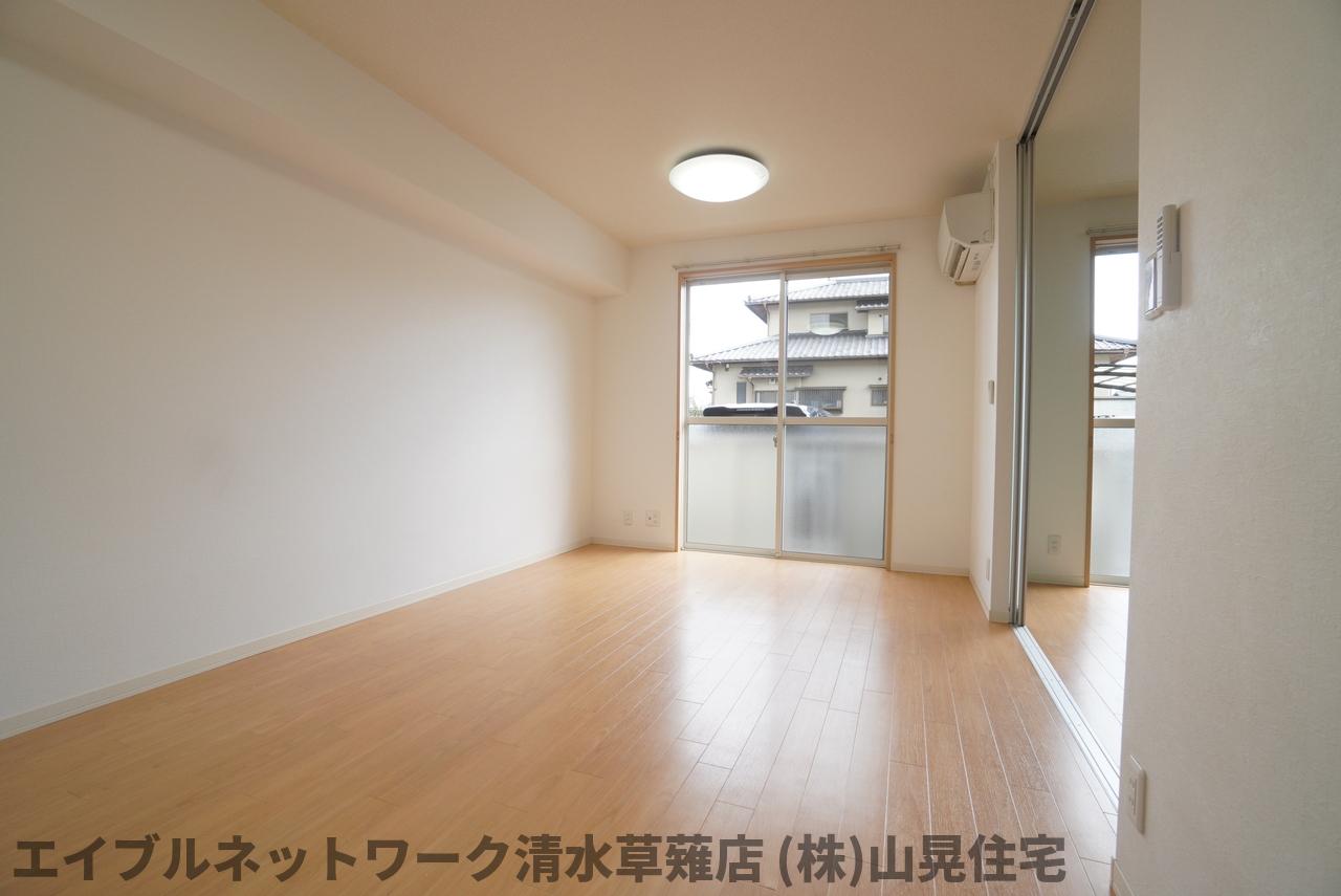 居室・リビング　使いやすい居間です