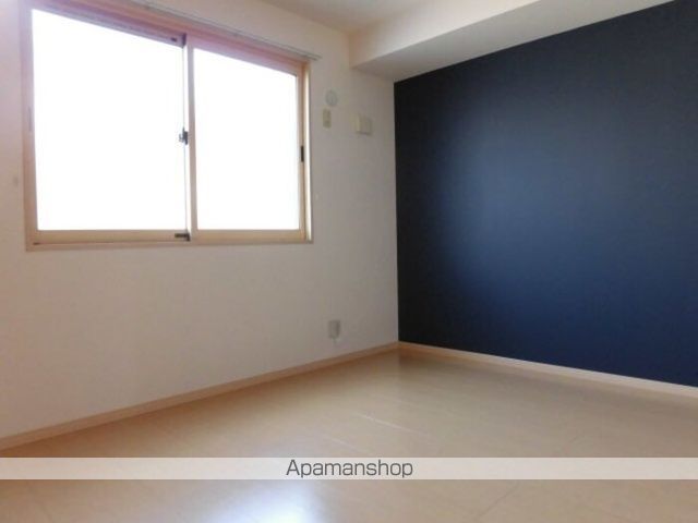 メゾンエスポワール A棟の居間写真