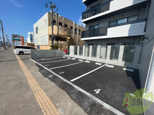 駐車場　駐車場