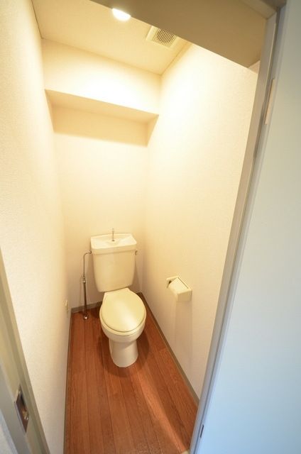 トイレ　★お部屋探しは株式会社タウンハウジング東京まで★