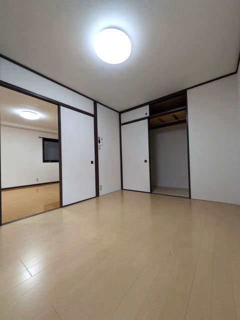 音羽白樺マンションの内装写真