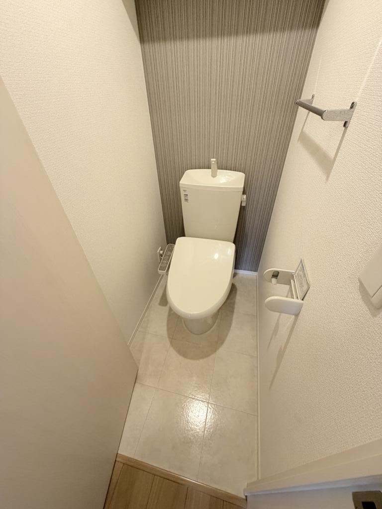 ＪＲ山陽本線 東福山駅 徒歩28分 2階建 築6年のトイレ写真
