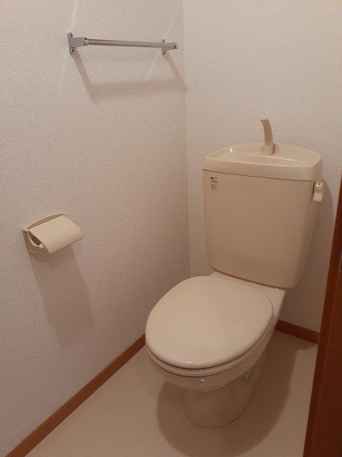 【サンフォレストIのトイレ】