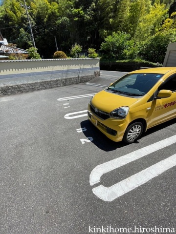 【大竹市玖波のアパートの駐車場】