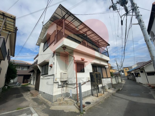 堺市東区日置荘原寺町戸建の建物外観