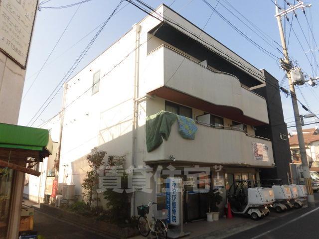 京都市南区唐橋高田町のマンションの建物外観