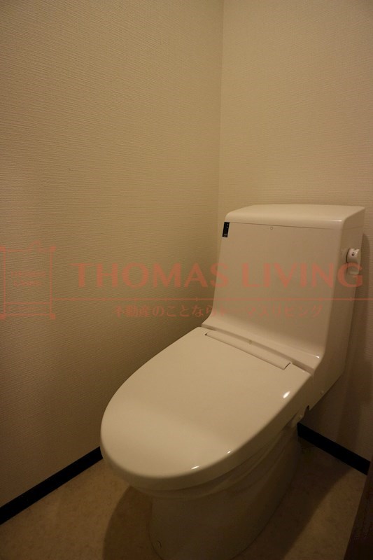 トイレ　写真は同型別物件