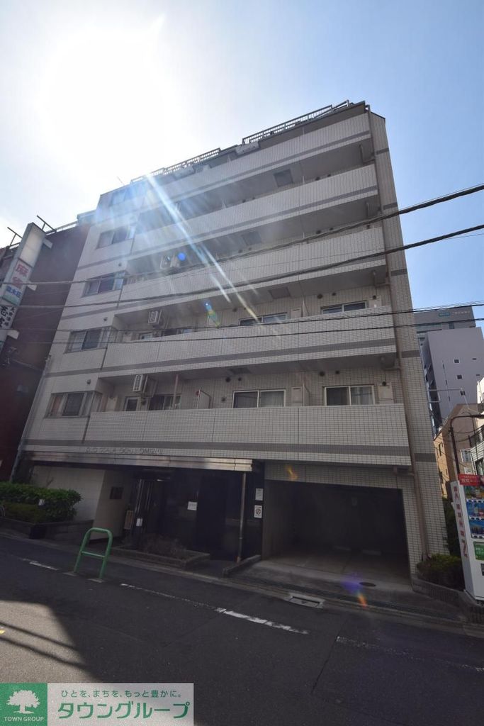 千代田区神田淡路町のマンションの建物外観