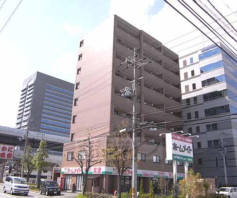 京都市伏見区竹田藁屋町のマンションの建物外観