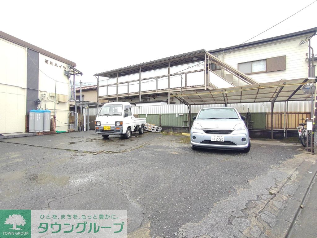 駐車場　駐車場