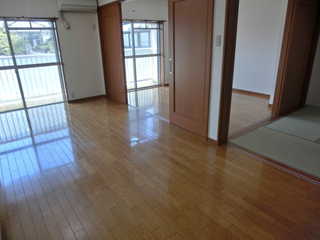 居室・リビング　ゆったり過ごせるリビングです