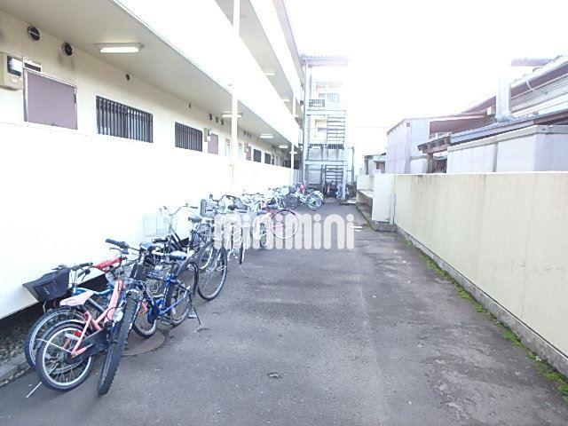 その他共有部分　自転車はこちらへお願いします。