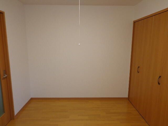 その他設備　バルコニー側から見たお部屋です