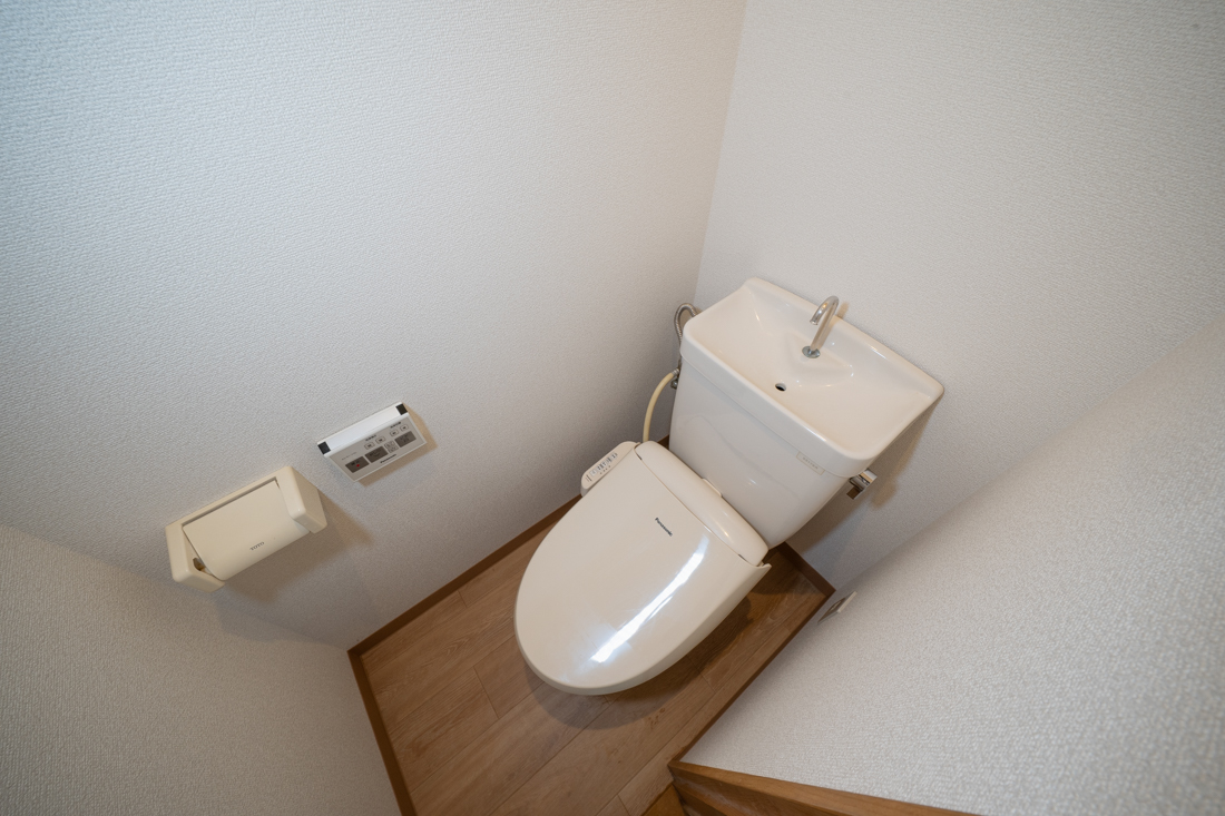 トイレ　トイレ（ウォシュレット）