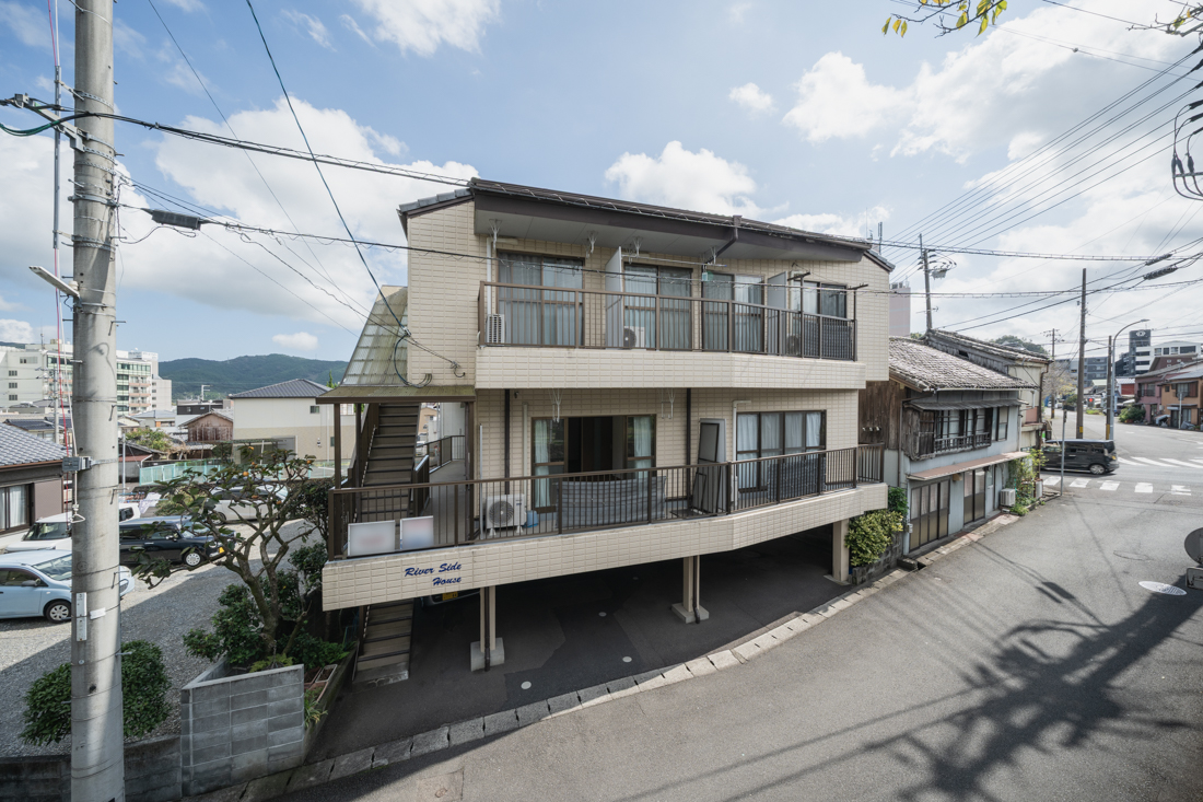 建物外観　リバーサイドハウス