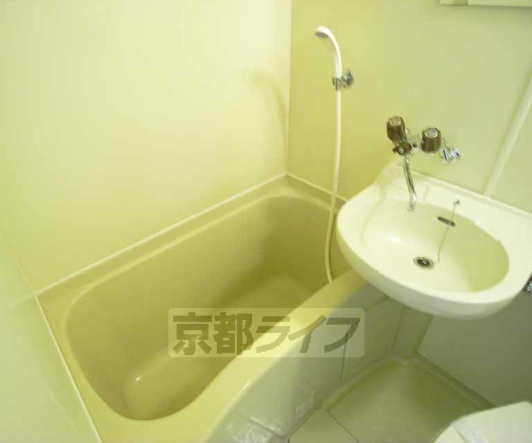 バス・シャワールーム　バスです。