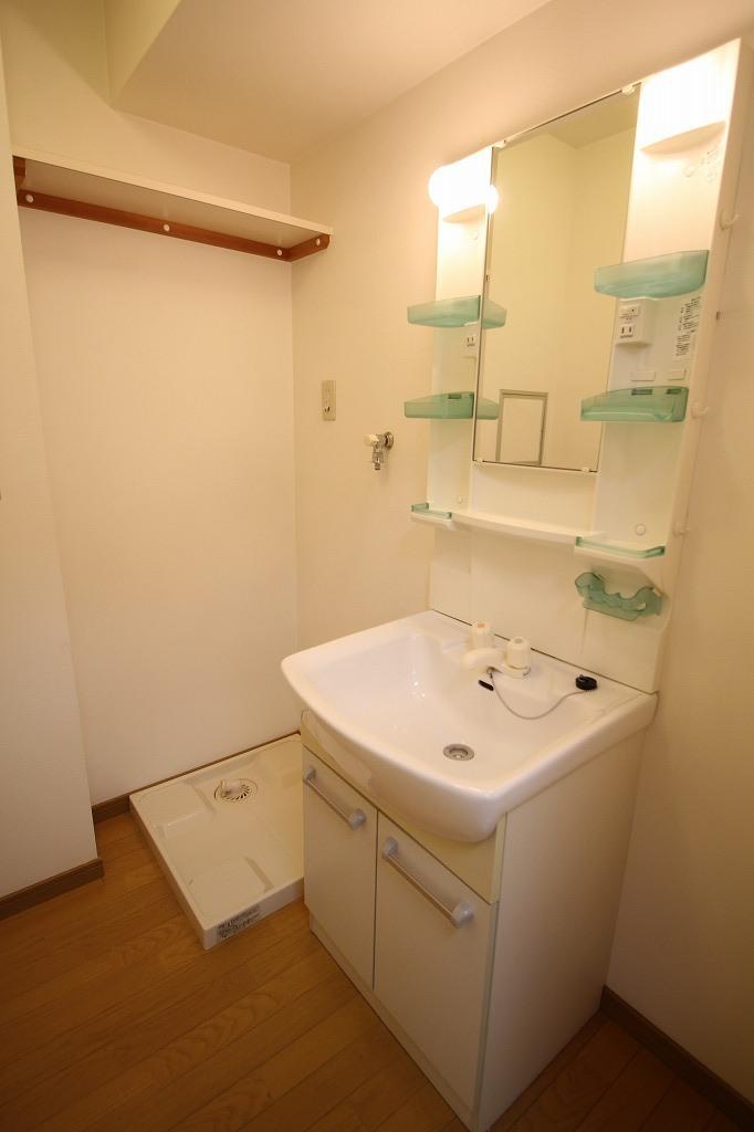 洗面設備　他部屋写真を使用