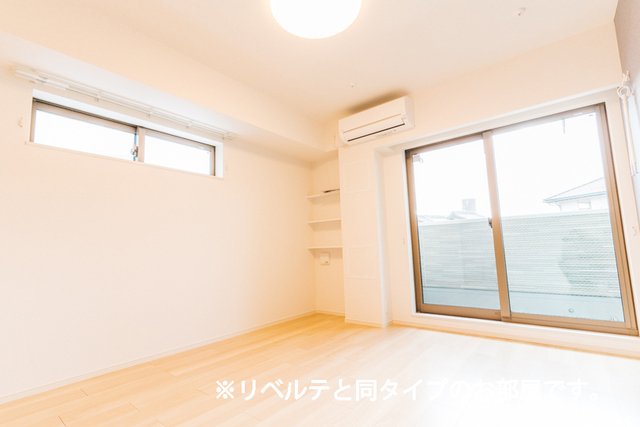 居室・リビング　内装もきれいです