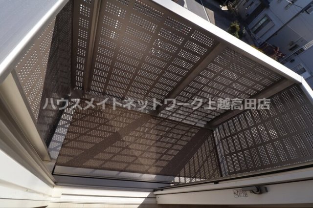 バルコニー　バルコニー