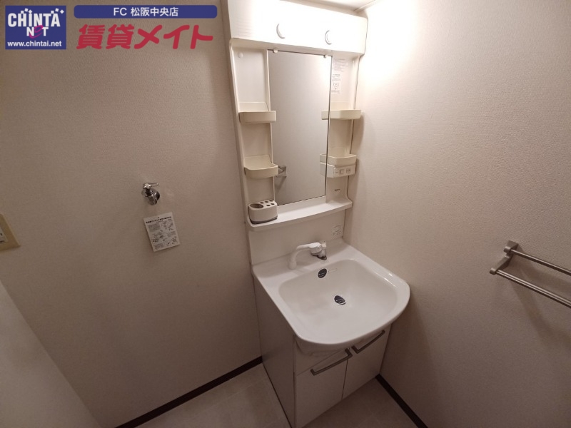 洗面設備　同型別室のお写真です