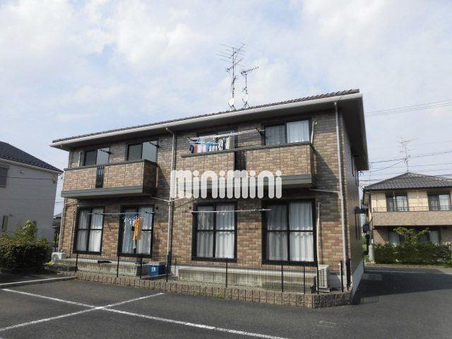 建物外観　プライベート重視の中階段タイプです。