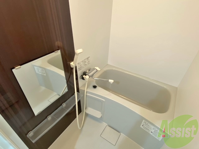 バス・シャワールーム　お風呂の清潔感は大切ですね、ゆっくり浸かれそうです