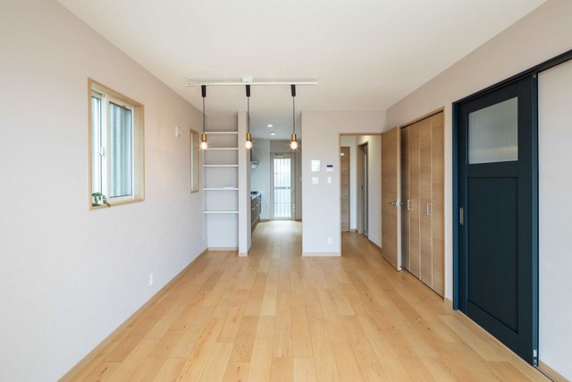 居室・リビング　【リビングダイニング】リビングは床暖房設置