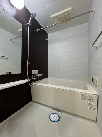 バス・シャワールーム　バルコニーがあります