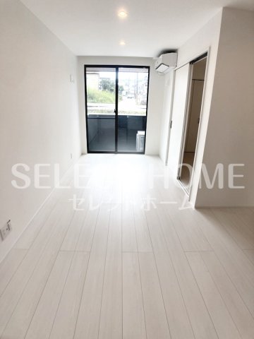 居室・リビング　ゆったり過ごせる居間です