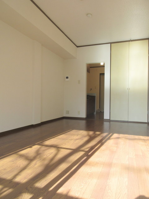 居室・リビング　★明るい洋室クッションフロア★