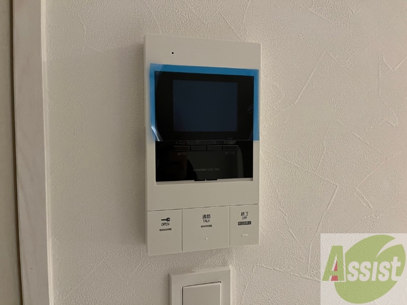 セキュリティ　ＴＶモニター付インターホンです。来客者の顔が見えるので安心！
