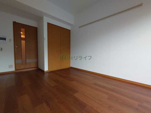 居室・リビング　別部屋参考写真です。