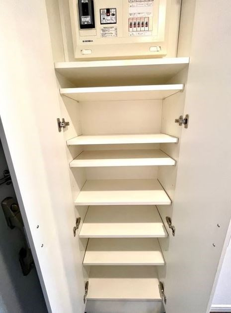 玄関　反転タイプ